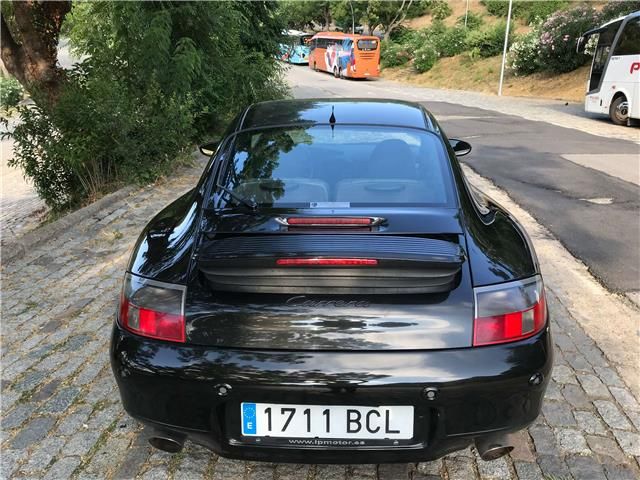 Porsche 911 Carrera • 1998 • 153,600 km 2