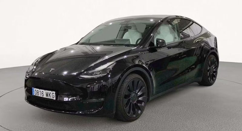 Tesla Model Y • 2023 • 39,514 km 1
