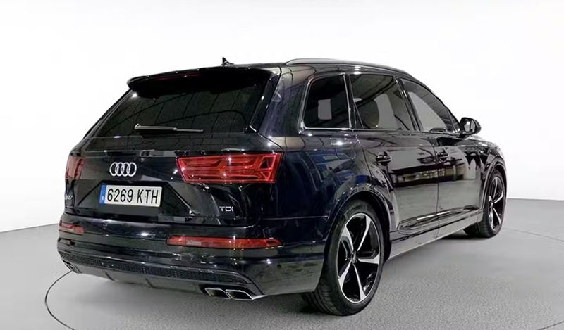 Audi Q7 • 2018 • 113,980 km 3