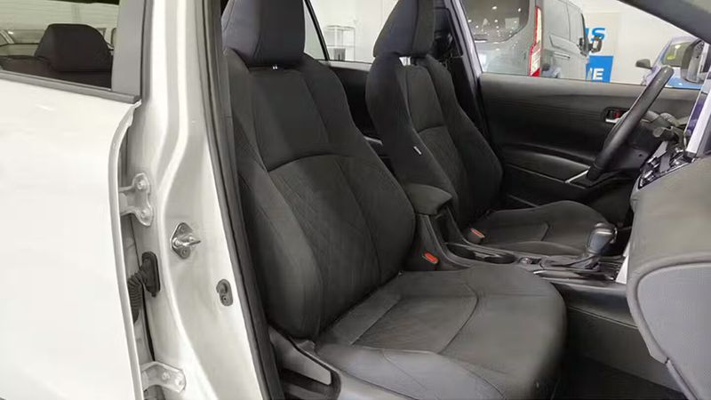 Toyota Corolla • 2023 • 14,894 km 10