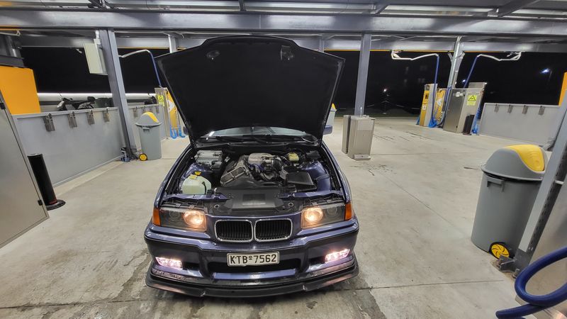 BMW 3 Series • 1994 • 300,200 km 3