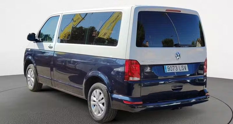 Volkswagen Multivan • 2021 • 74,713 km 3