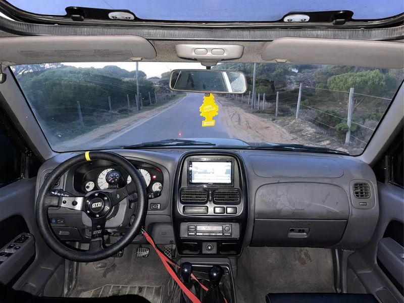 Nissan Navara • 2008 • 127,000 km 4