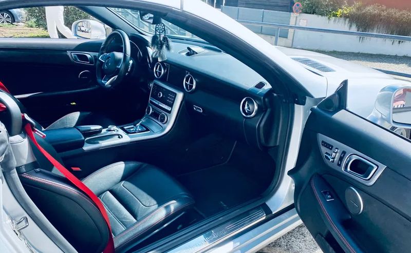 Mercedes-Benz SLC • 2018 • 40,000 km 2