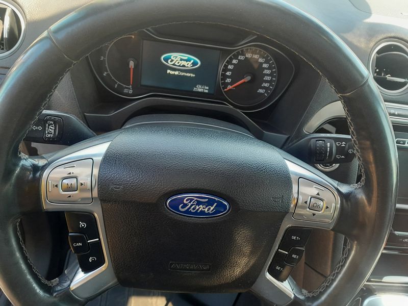 Ford Galaxy • 2014 • 217,000 km 6