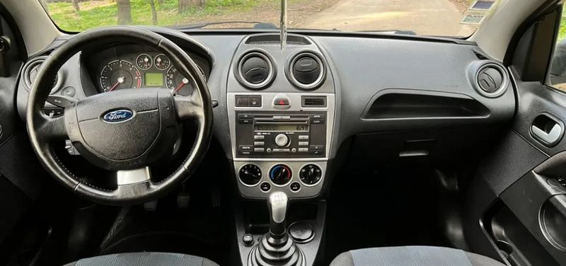 Ford Fiesta • 2007 • 182,000 km 2