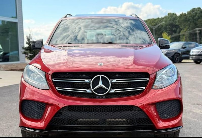 Mercedes-Benz GLC-Class • 2022 • 20,251 km 1