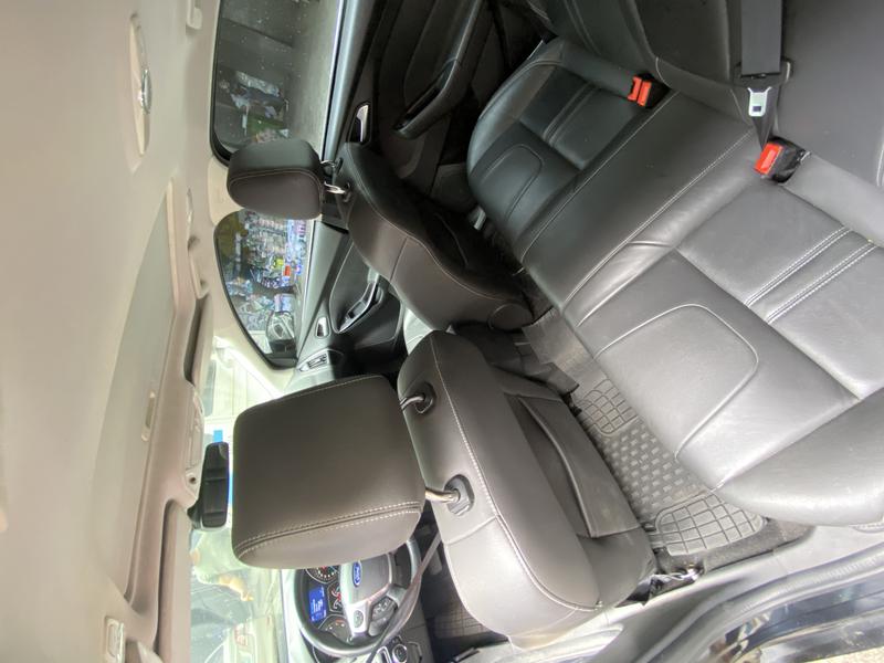 Ford Focus • 2015 • 43,859 km 9