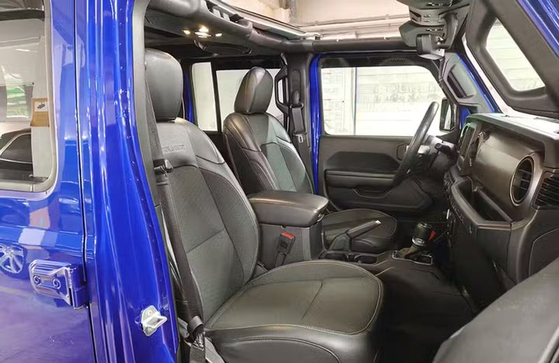 Jeep Wrangler • 2021 • 43,599 km 12