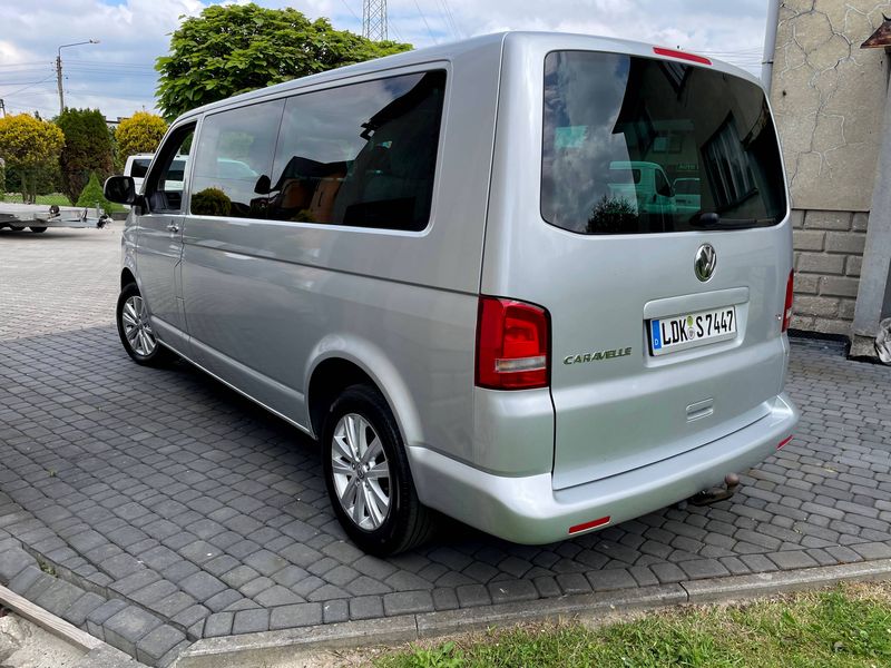 Volkswagen Caravelle • 2011 • 207,000 km 9