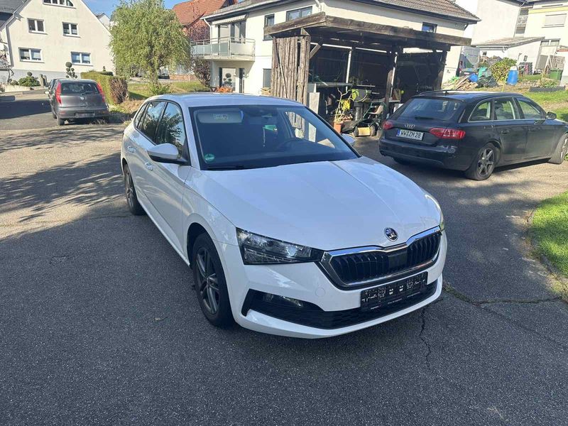 Škoda Rapid • 2019 • 182,500 km 10