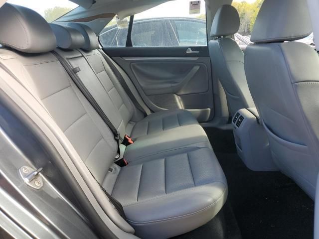 Volkswagen Jetta • 2007 • 10,000 mi 8