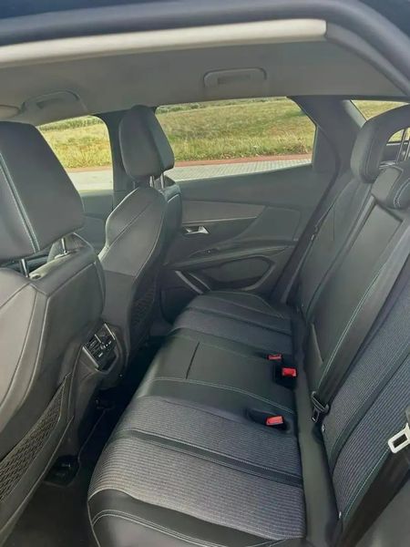 Peugeot 3008 • 2021 • 24,886 km 11