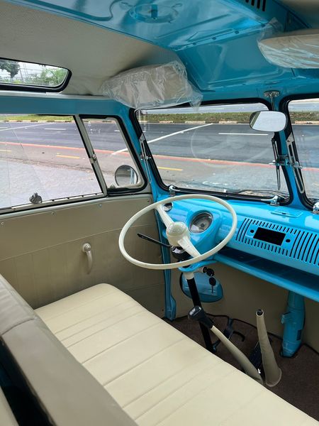 Volkswagen Multivan • 1966 • 43,500 mi 8