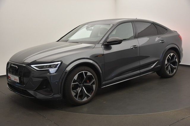 Audi e-tron • 2021 • 19,900 km 1