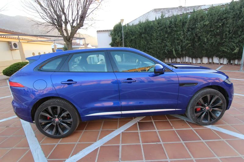 Jaguar F-Pace • 2017 • 99,000 km 7