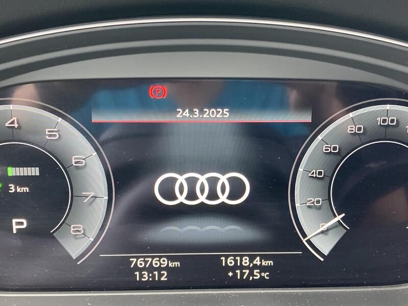 Audi Q5 Sportback • 2022 • 76,769 km 9