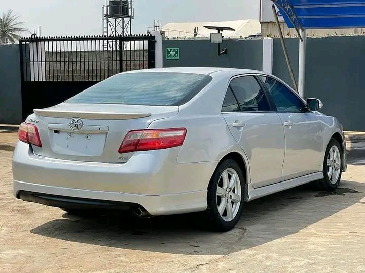 Toyota Camry • 2014 • 80,000 km 2