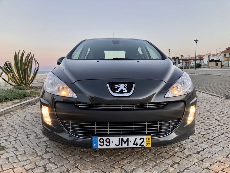 Peugeot 308 • 2010 • 183,000 km 1
