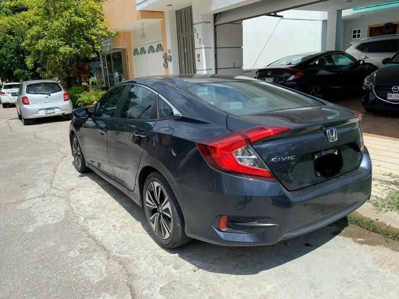 Honda Civic • 2016 • 69,600 km 2