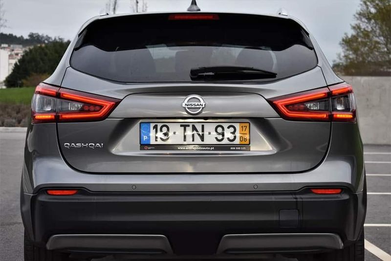 Nissan Qashqai • 2017 • 64,000 km 3