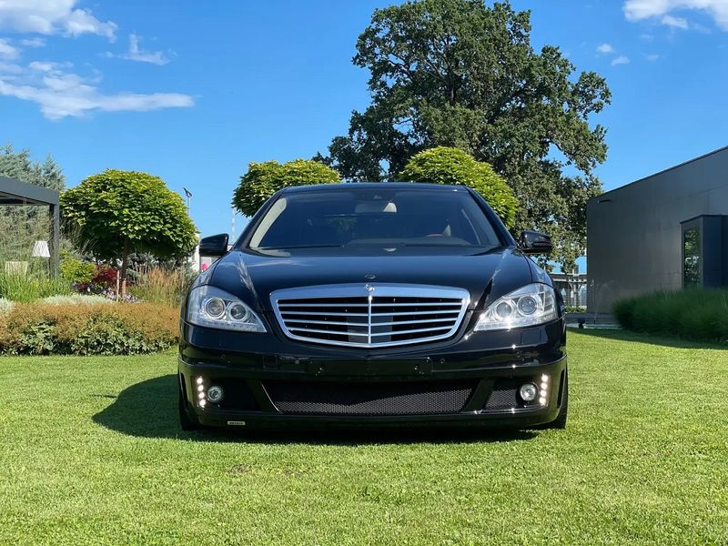 Mercedes-Benz S-Class • 2011 • 149,000 km 2