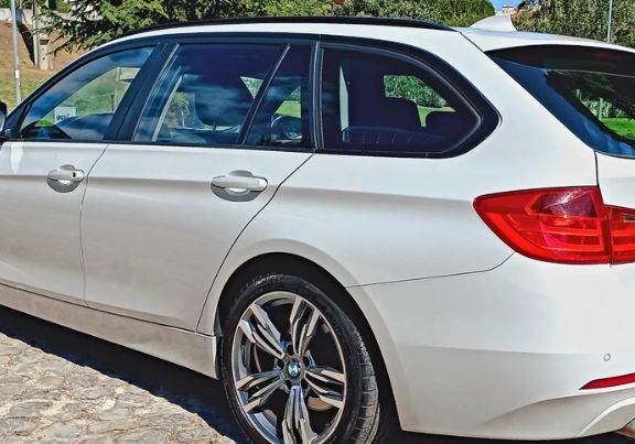 BMW 3 Series • 2013 • 252,500 km 4