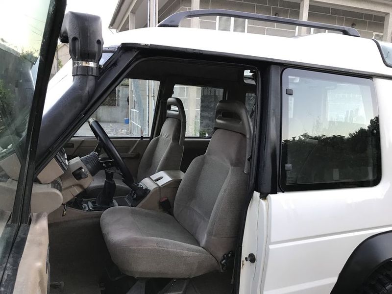 Land Rover Discovery • 1991 • 231,000 km 3