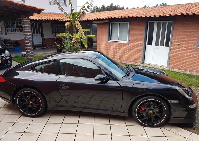 Porsche 911 • 2006 • 150,000 km 2
