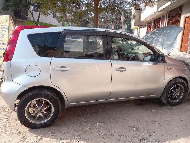 Nissan Note • 2007 • 214,000 km 1