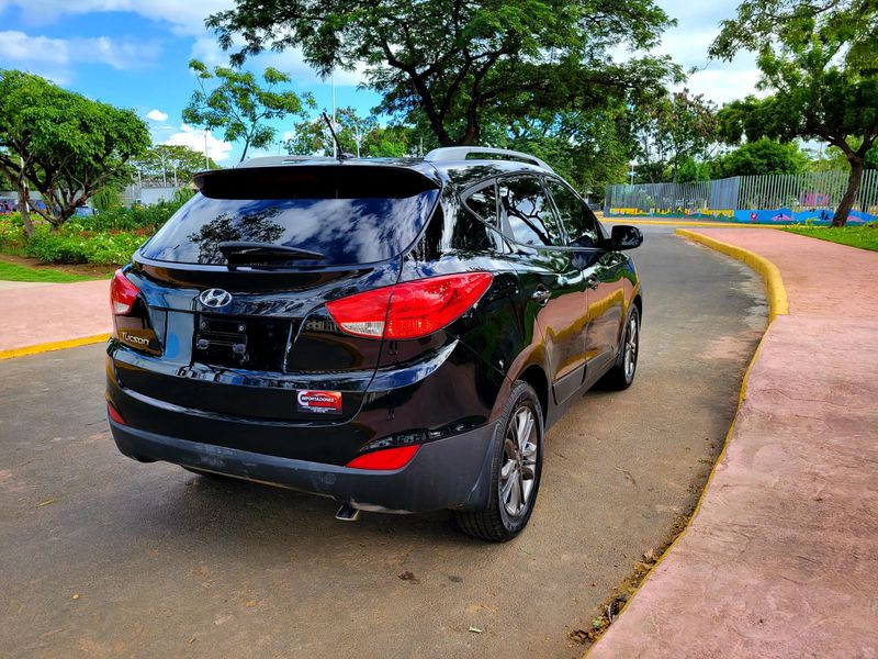 Hyundai Tucson • 2014 • 137,099 mi 4