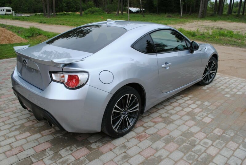 Subaru BRZ • 2015 • 131,000 km 10