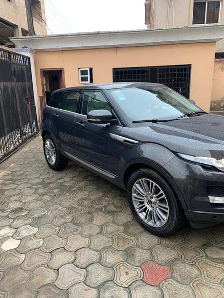 Land Rover Range Rover • 2013 • 22,905 km 3
