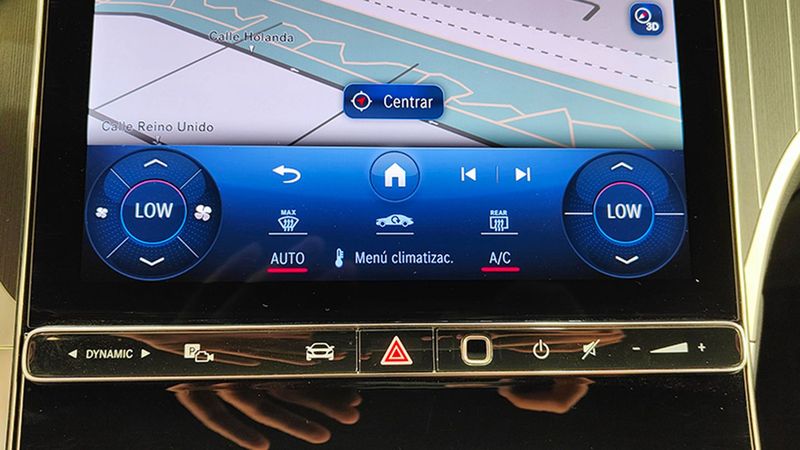 Mercedes-Benz GLC • 2023 • 11,750 km 22