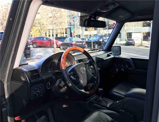 Mercedes-Benz G-Class • 2002 • 254,000 km 5