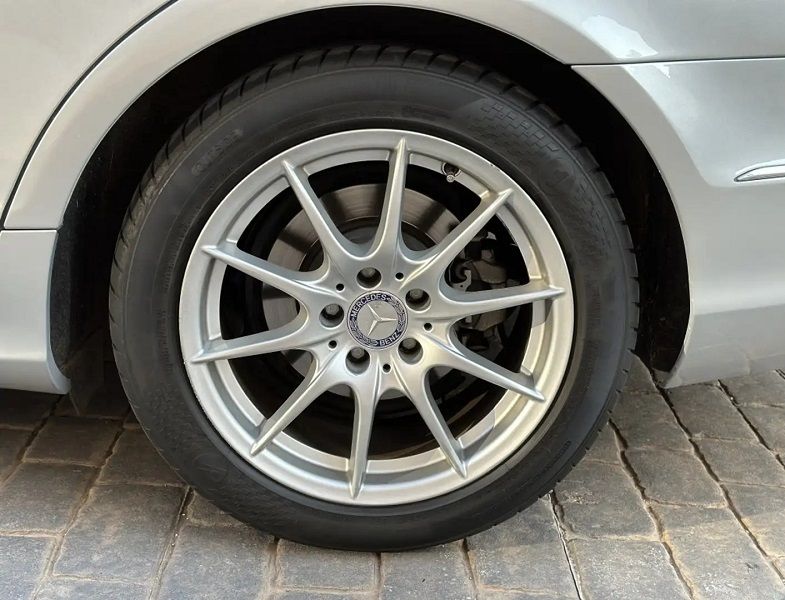 Mercedes-Benz CLS-Class • 2011 • 142,700 km 11