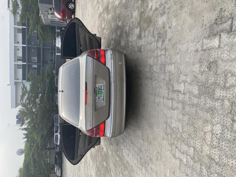 Mercedes-Benz E • 2006 • 185,000 km 2