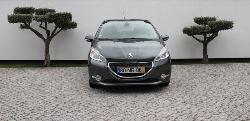 Peugeot 207 • 2013 • 119,000 km 2