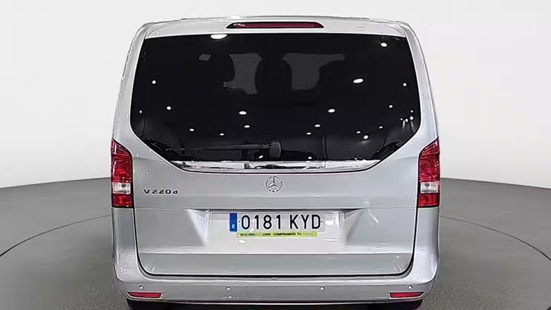 Mercedes-Benz 310 Van • 2019 • 134,431 km 6