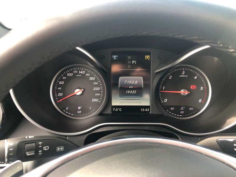 Mercedes-Benz GLC • 2015 • 157,000 km 3