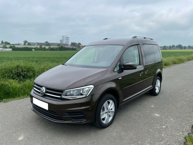 Volkswagen Caddy • 2019 • 94,500 km 1