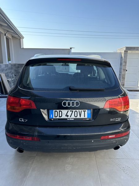 Audi Q7 • 2007 • 290,000 km 5