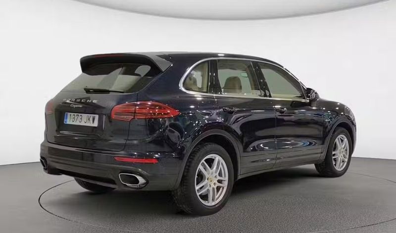 Porsche Cayenne • 2015 • 48,199 km 4