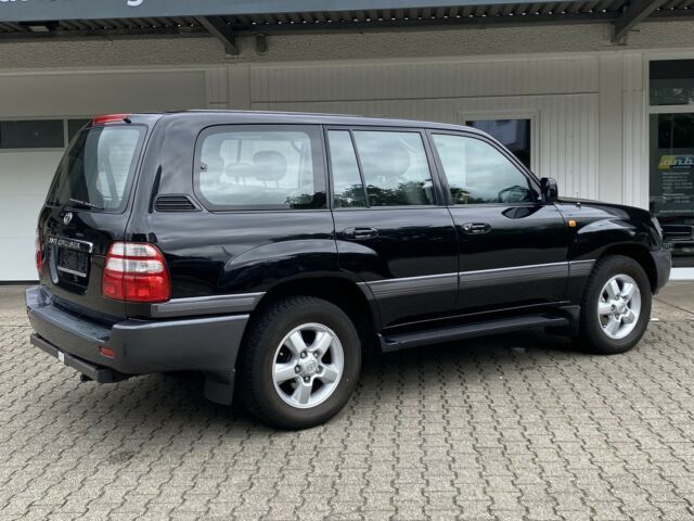 Toyota Land Cruiser • 2004 • 135,815 km 7