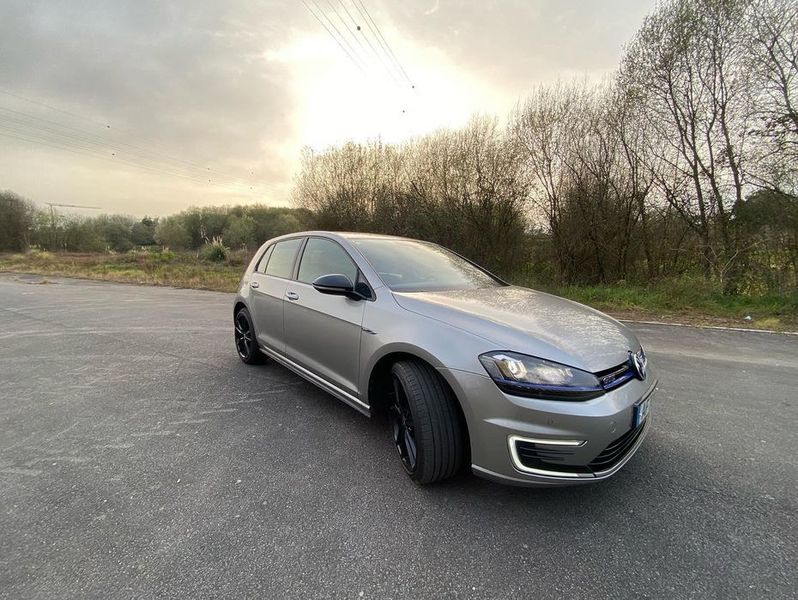 Volkswagen Golf • 2015 • 119,000 km 2