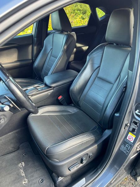 Lexus NX • 2017 • 152,000 km 3