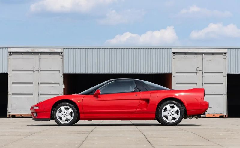 Honda Pilot • 1991 • 134,000 km 13