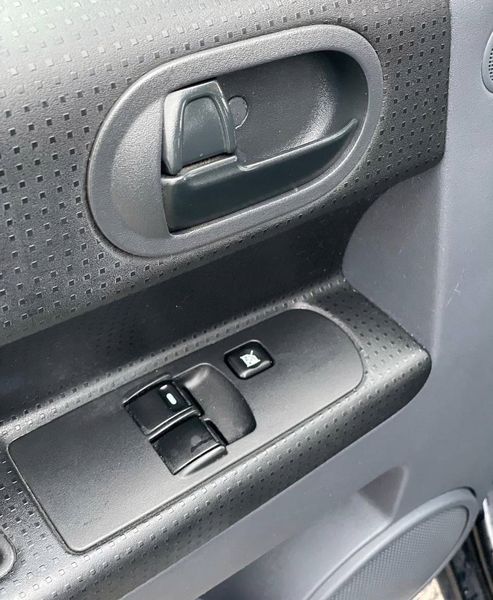 Mitsubishi Colt • 2008 • 200,000 km 4