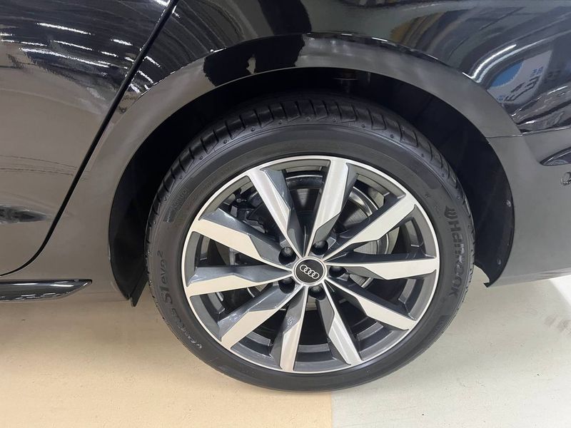 Audi A4 • 2022 • 822 km 5