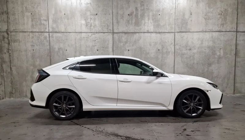 Honda Civic • 2021 • 45,000 km 1